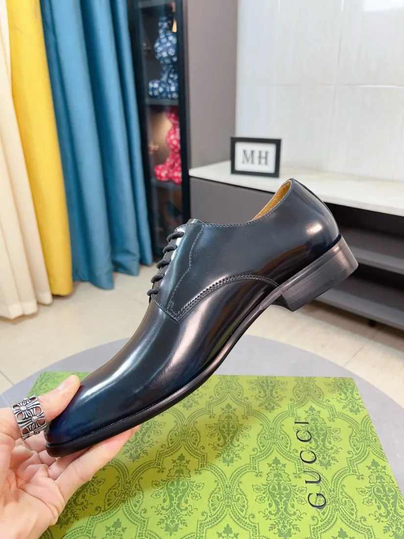 Men's Men's Shoes 💰520🌹🌹Niuli [GUCCI Gucci] A new style of formal men's leather shoes is coming~ The original quality upper is made of patent leather imported from Italy, the leather is soft and delicate, comfortable and soft first-layer cowhide lining, rubber wear-resistant outsole, the shoe shape is dignified and domineering, and the luxury charm cannot be concealed! The natural and free nouveau riche leads the trend. Code number: 38-44